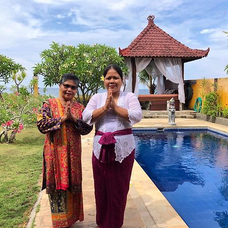 Ocean Beachfront Villa Dini Banjar  外观 照片