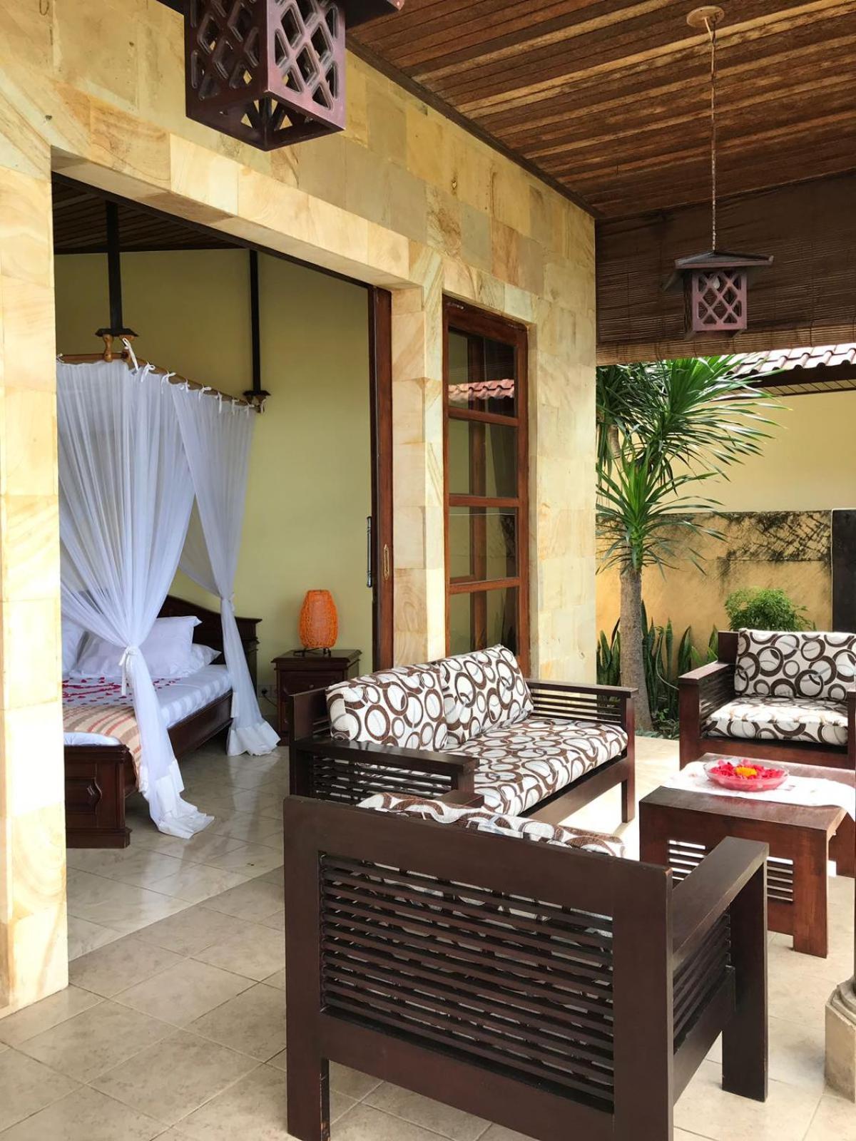 Ocean Beachfront Villa Dini Banjar  外观 照片