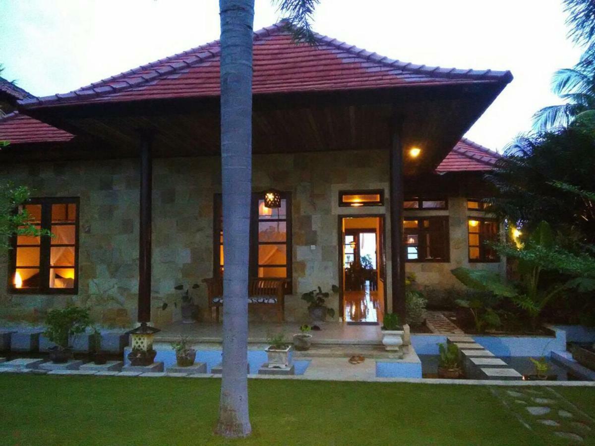Ocean Beachfront Villa Dini Banjar  外观 照片