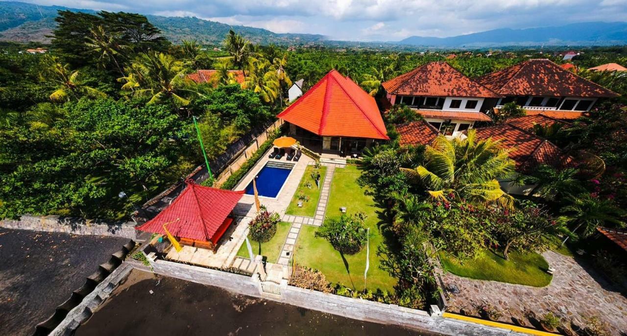Ocean Beachfront Villa Dini Banjar  外观 照片