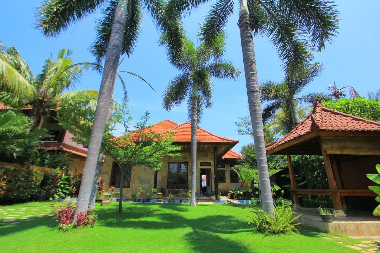 Ocean Beachfront Villa Dini Banjar  外观 照片