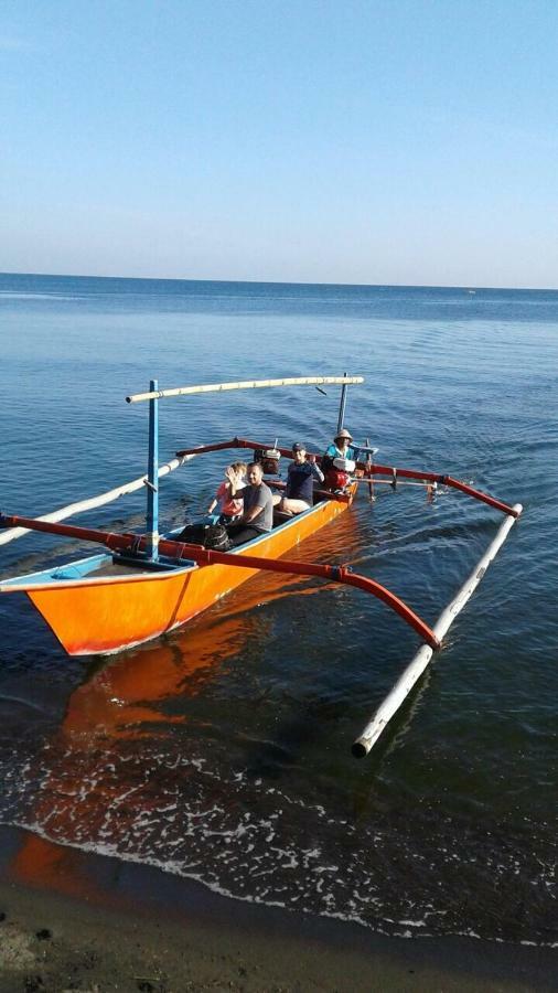 Ocean Beachfront Villa Dini Banjar  外观 照片