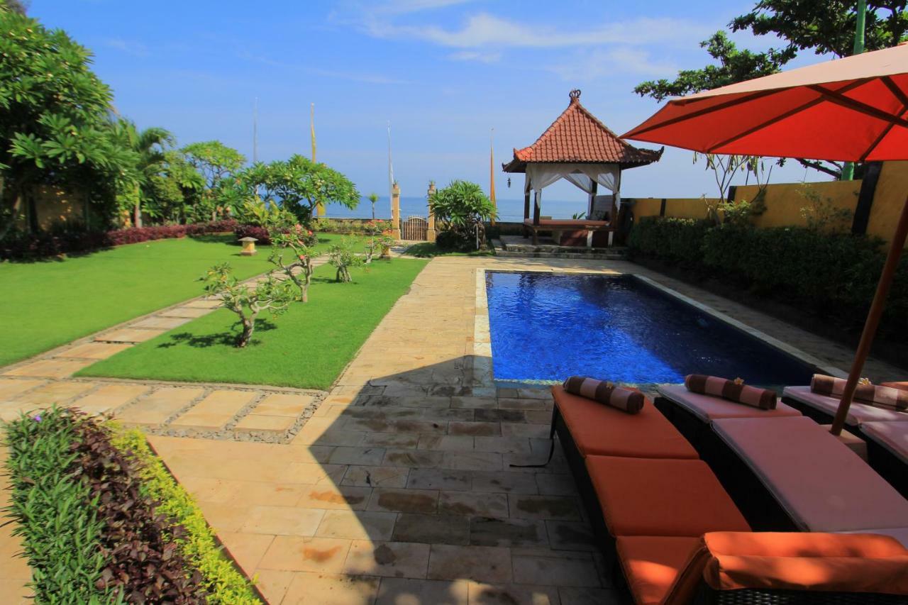 Ocean Beachfront Villa Dini Banjar  外观 照片