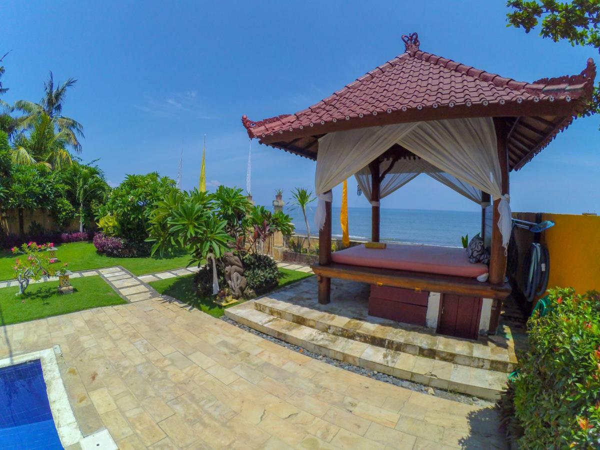 Ocean Beachfront Villa Dini Banjar  外观 照片