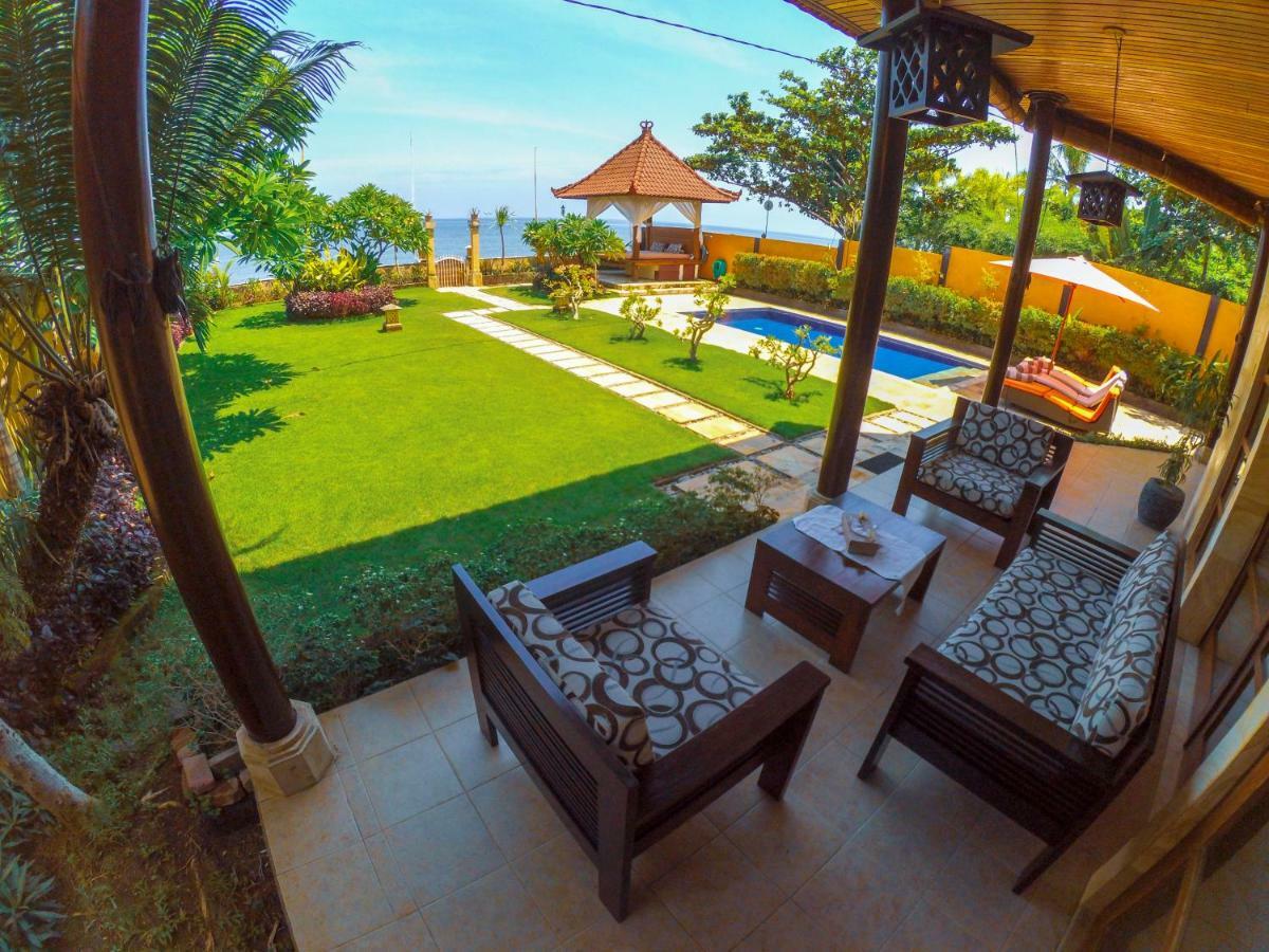 Ocean Beachfront Villa Dini Banjar  外观 照片